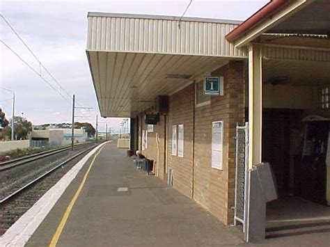 dandenong to hoppers crossing|Train Dandenong to Hoppers Crossing from $4